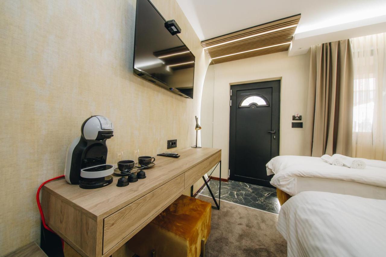Boutique Luxury Apartments ครากูเยวัตส์ ภายนอก รูปภาพ