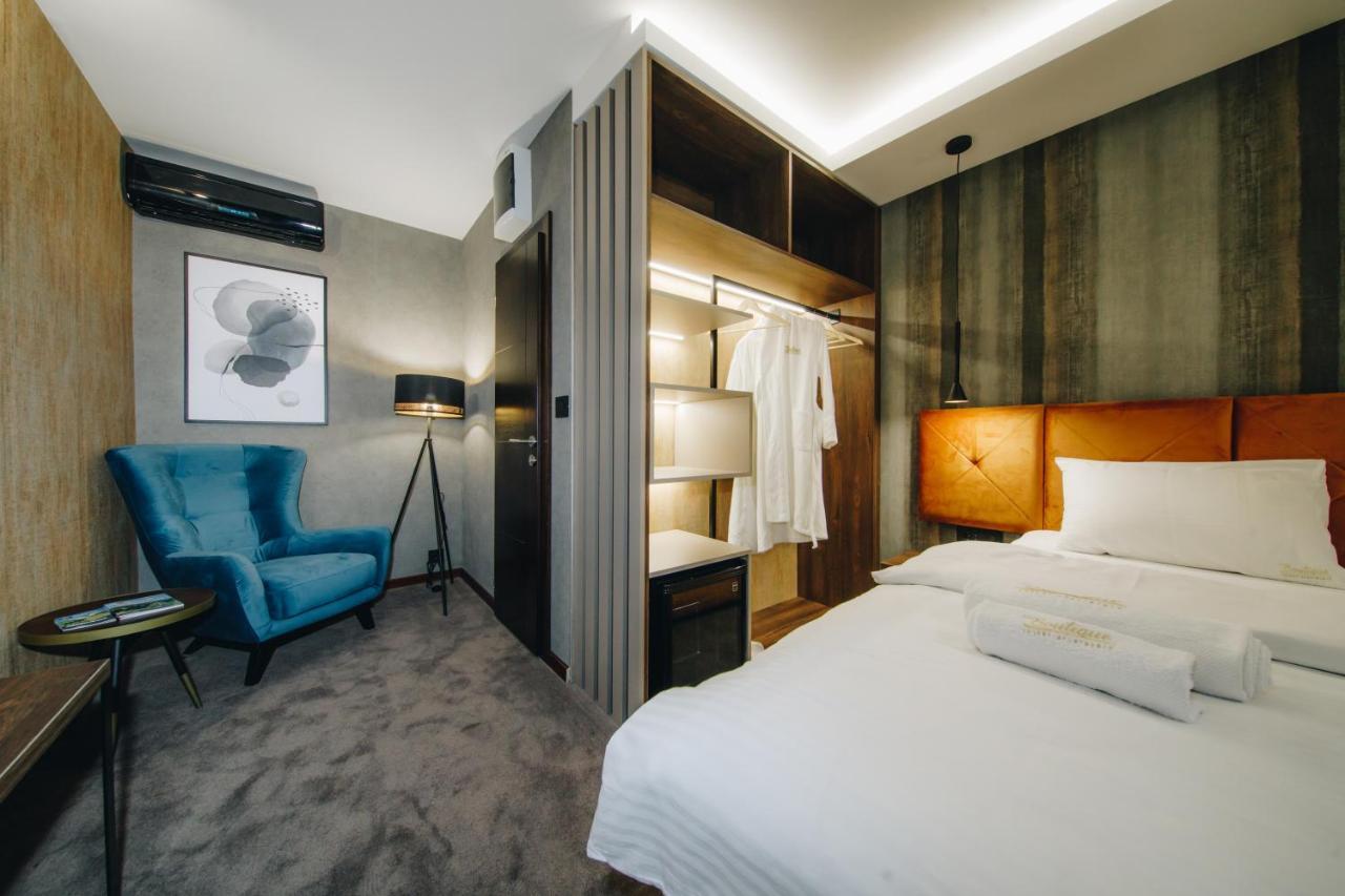 Boutique Luxury Apartments ครากูเยวัตส์ ภายนอก รูปภาพ