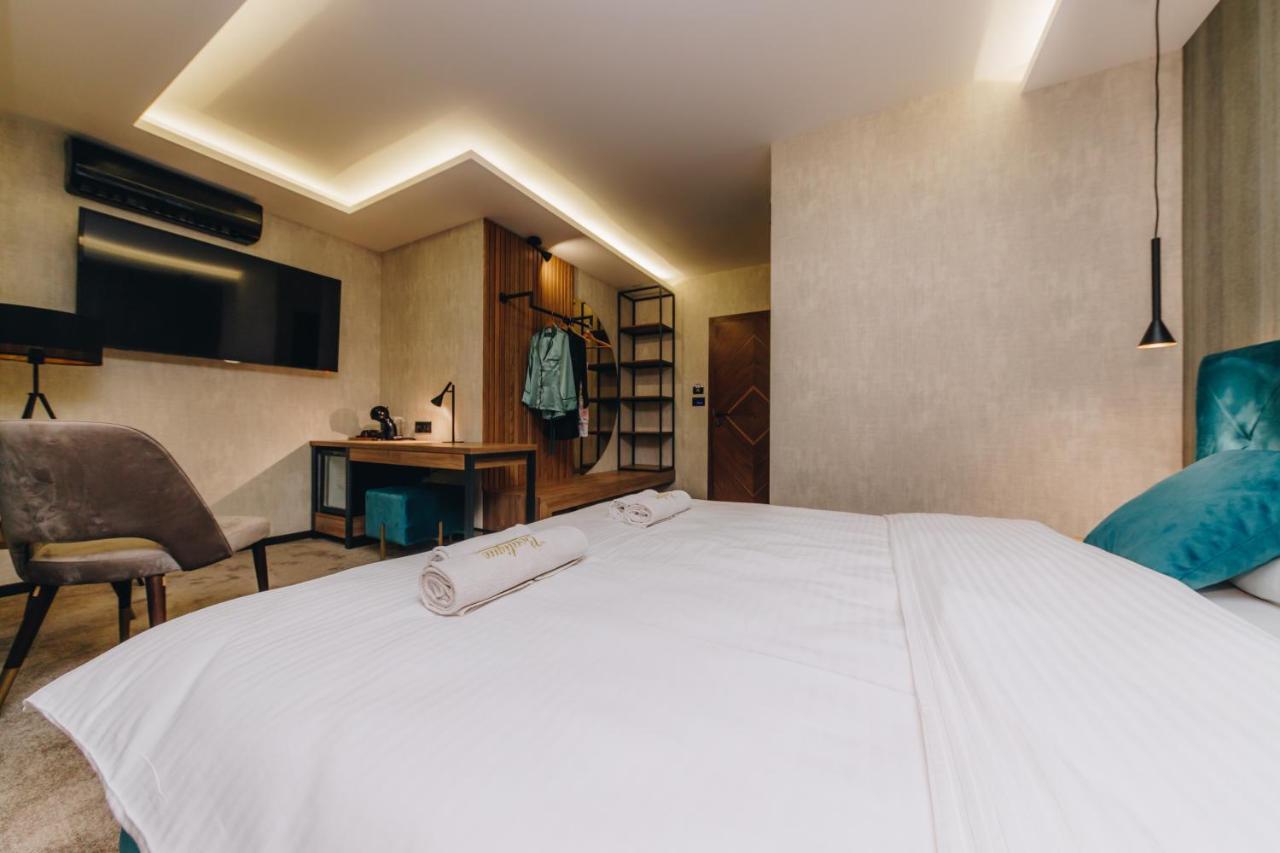 Boutique Luxury Apartments ครากูเยวัตส์ ภายนอก รูปภาพ