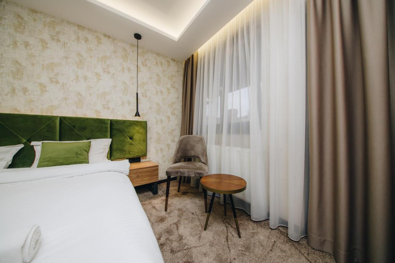 Boutique Luxury Apartments ครากูเยวัตส์ ภายนอก รูปภาพ