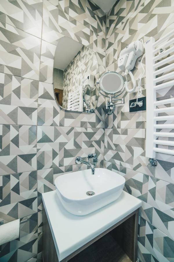 Boutique Luxury Apartments ครากูเยวัตส์ ภายนอก รูปภาพ